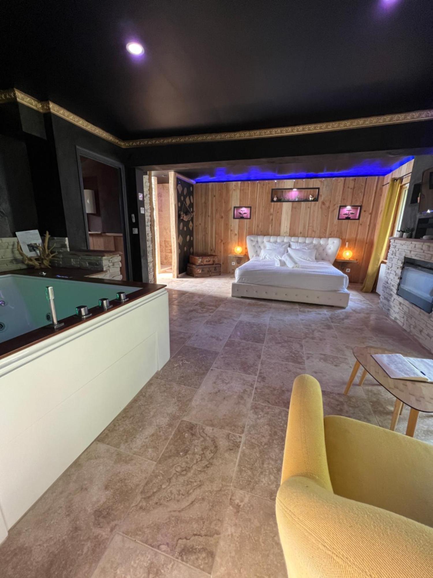 Le Lodge des Charmes 5 étoiles Leves Exterior foto